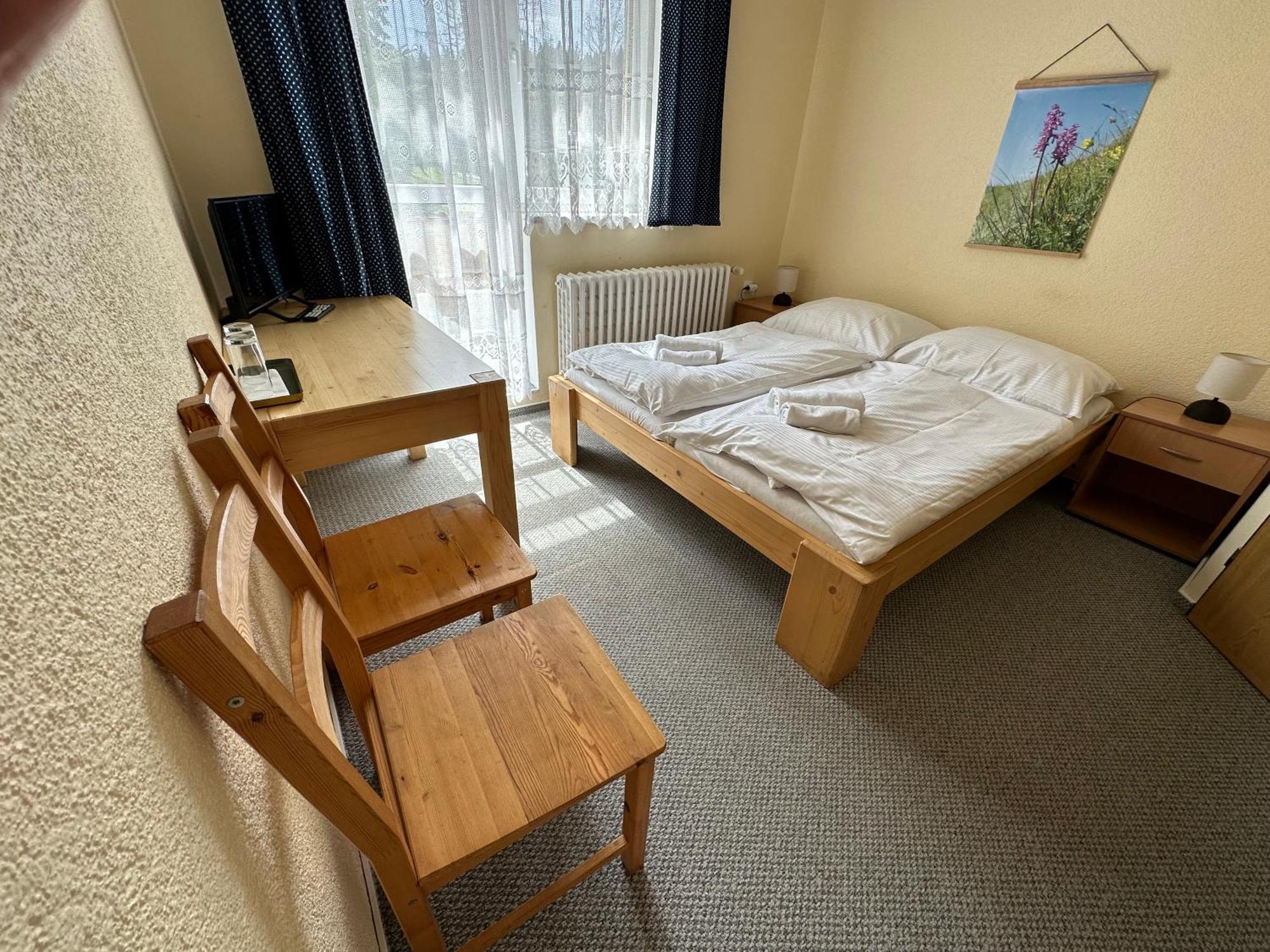Horsky Hotel Kycerka Velké Karlovice 外观 照片